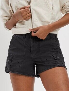 American Eagle Snappy Stretch 90s Boyfriend Cargo Shorts